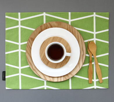OLIVE GREEN LADDER TABLE MAT